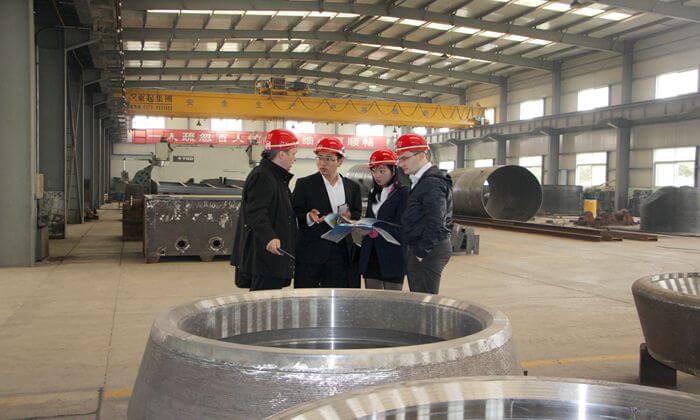 Russian customers visit the Great Wall steel casting plant